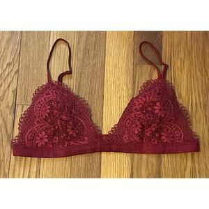 Victoria’s Secret lace bralette size medium dark red